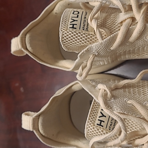 Hylo Light Running Shoes.  Size 9 men's. - Picture 8 of 8